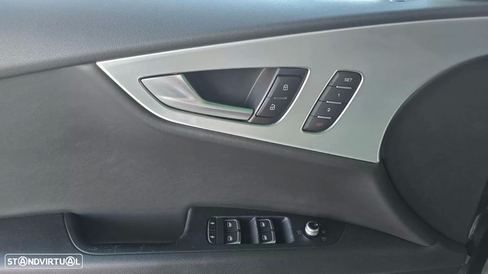 Audi A7 Sportback 3.0 TDI V6 quattro S-line S tronic - 13