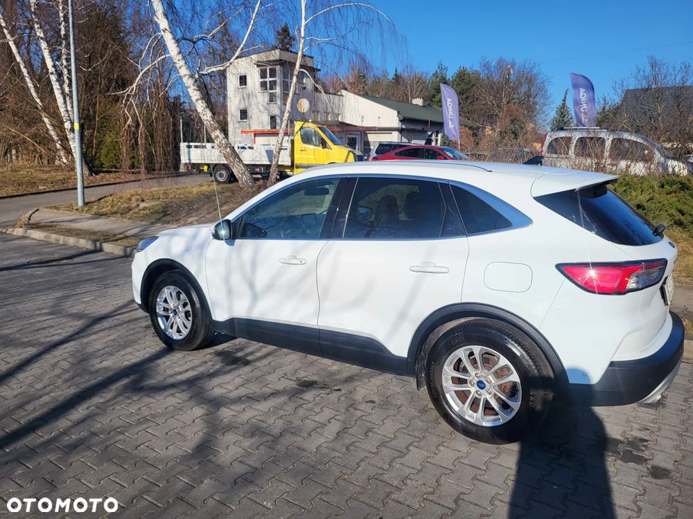 Ford Kuga - 3