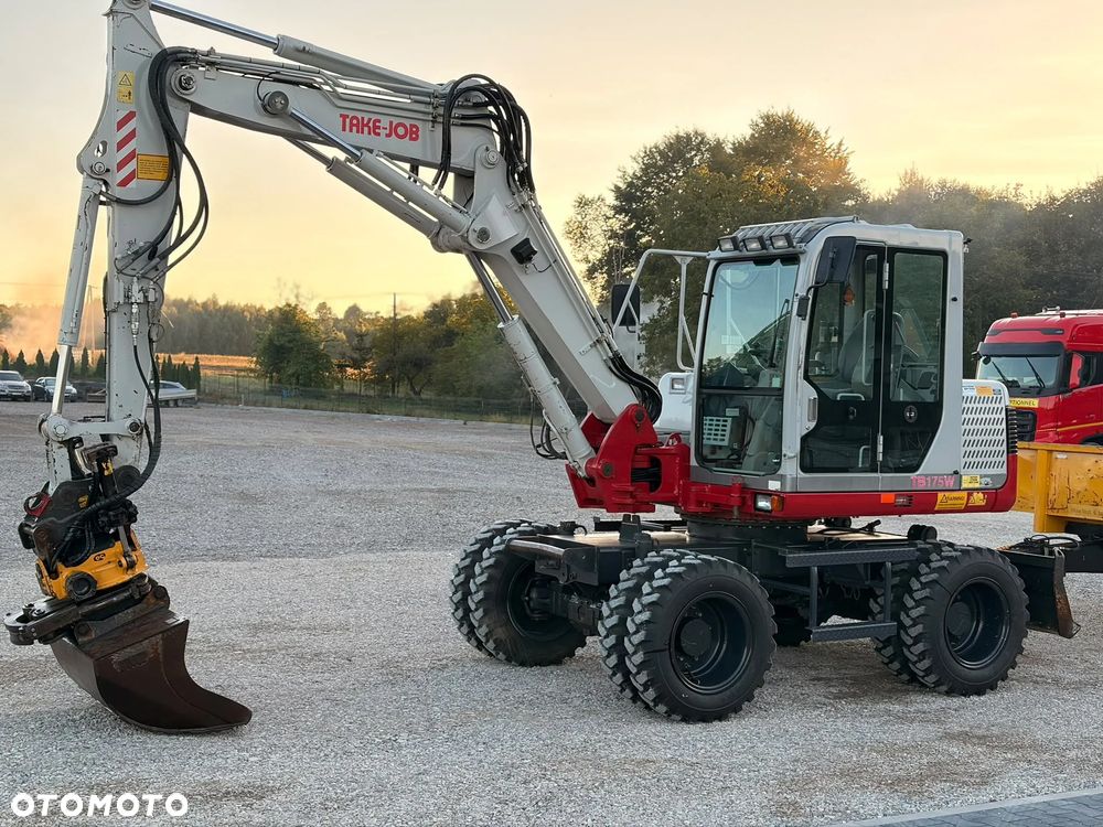 Takeuchi tb175w - 13