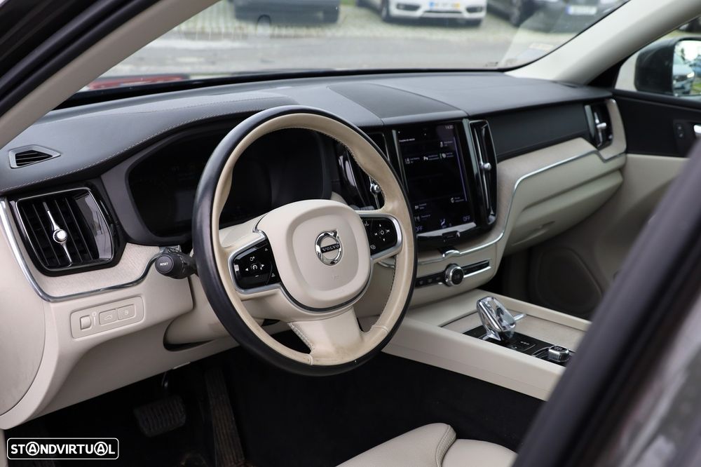 Volvo XC 60 2.0 T6 PHEV Inscription AWD - 12