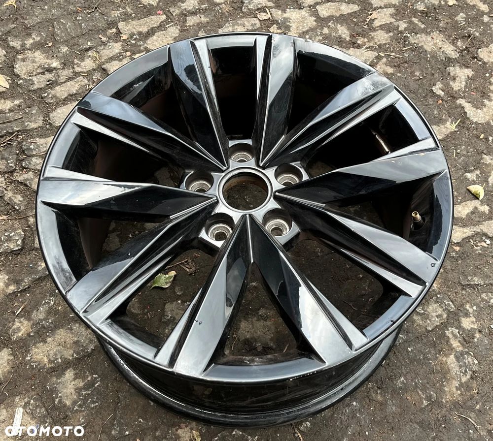 Felga 5x120 18 7E0601025Q 8J ET 50 T5 T6 T6.1 Multivan - 2