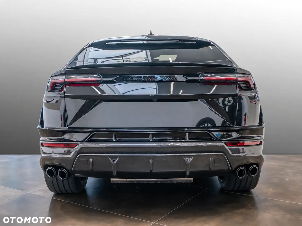 Lamborghini Urus - 5