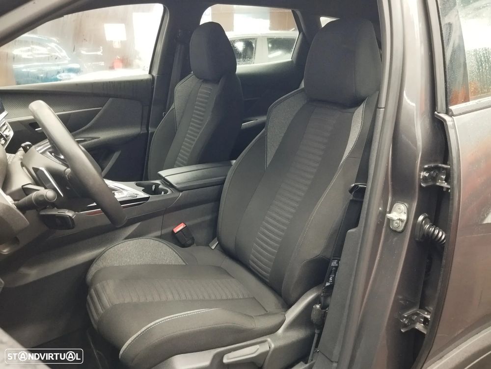 Peugeot 3008 1.5 BlueHDi Active Pack EAT8 - 16