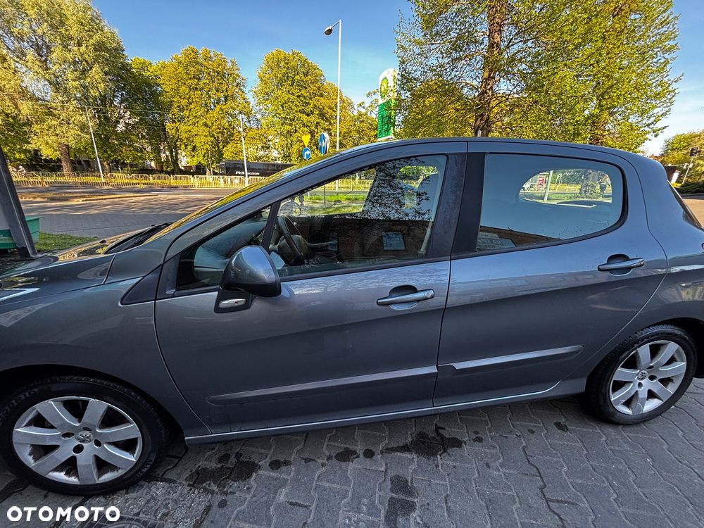 Peugeot 308 120 VTi Premium - 25