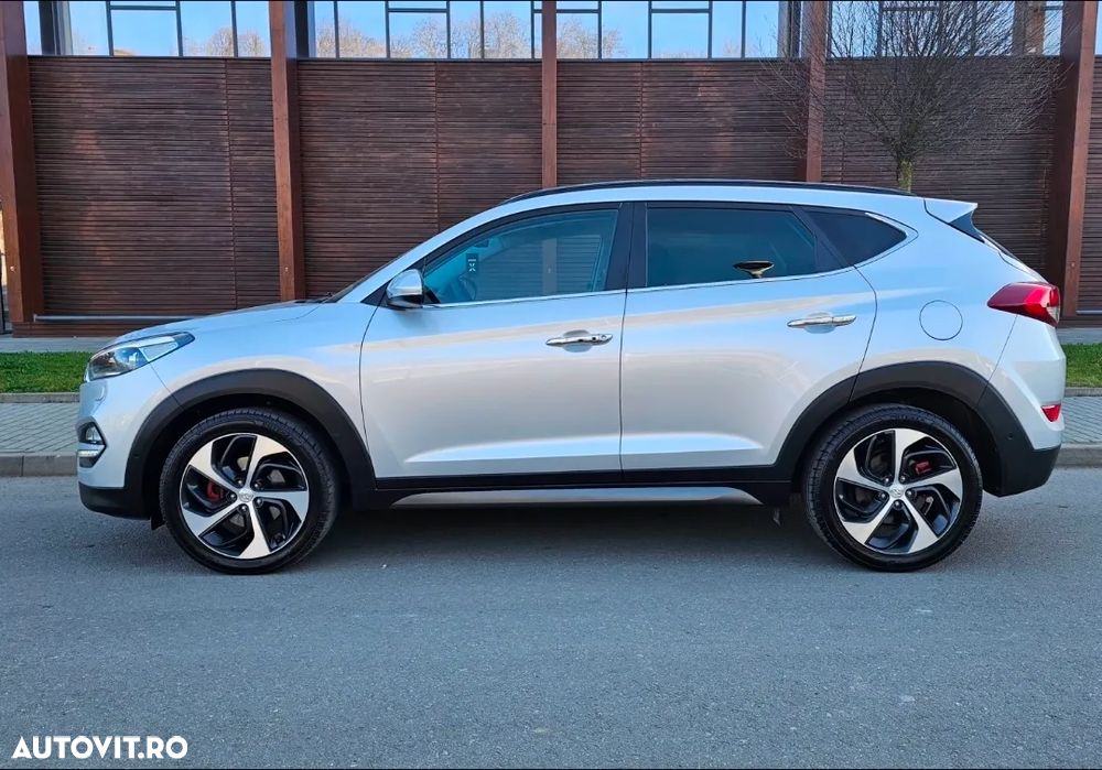 Hyundai Tucson 2.0 CRDI 4WD Automatik Advantage - 5