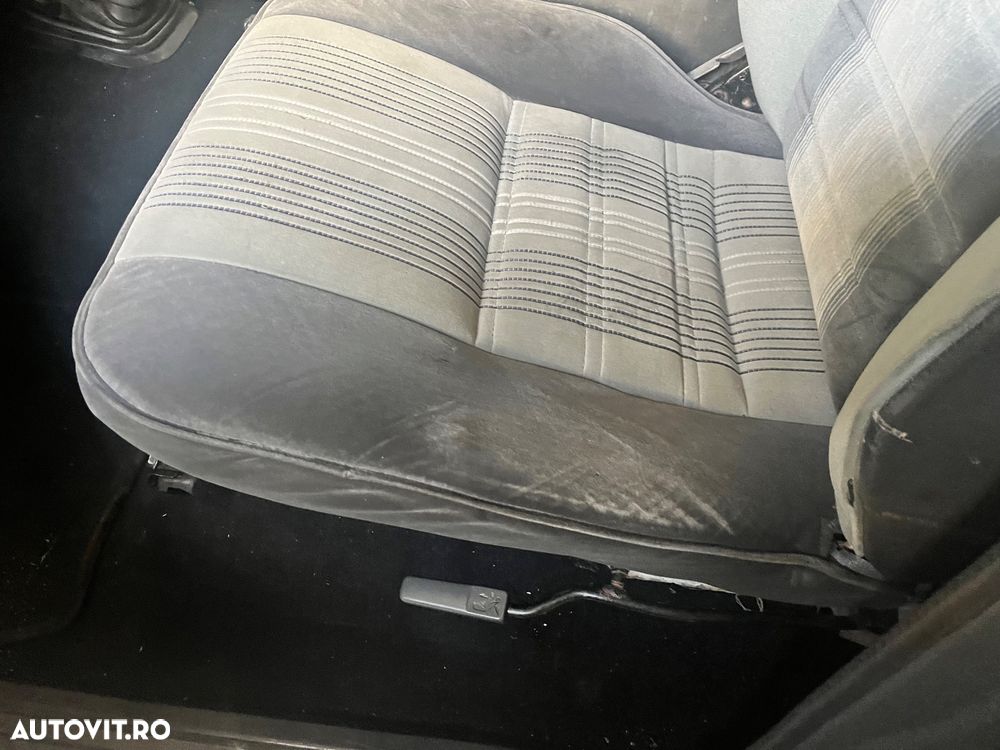 Toyota Land Cruiser - 10