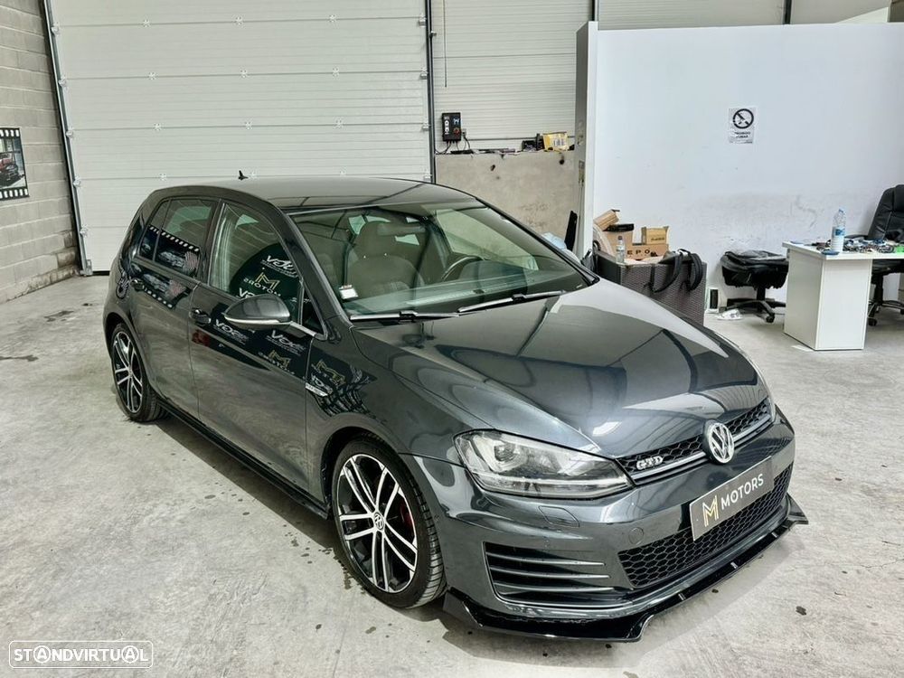 VW Golf 2.0 TDI GTD DSG - 22