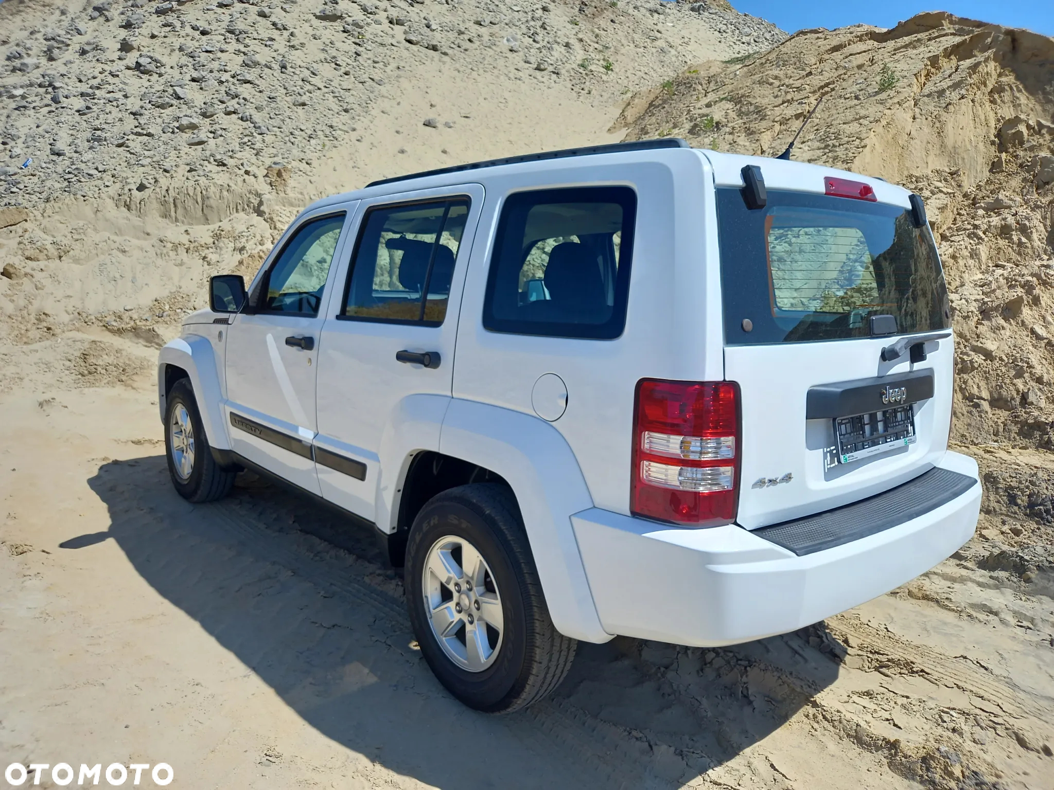Jeep Liberty - 29