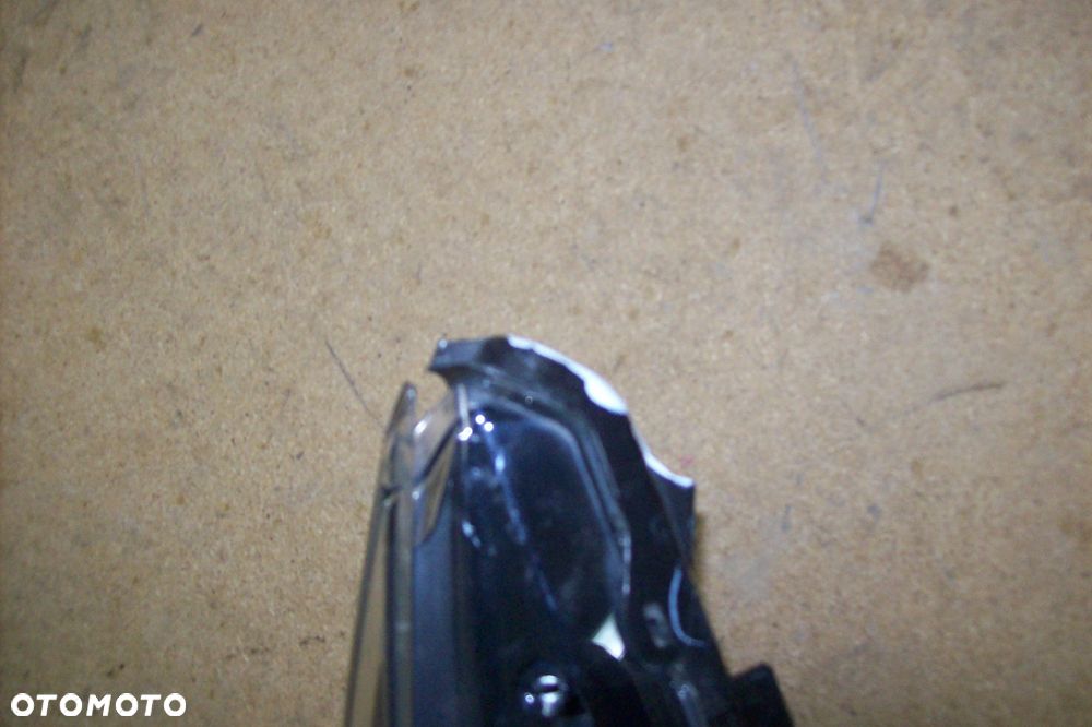 LAMPA PRZEDNIA PRAWA TOYOTA  AYGO ROK 14/18 EUROPA - 4