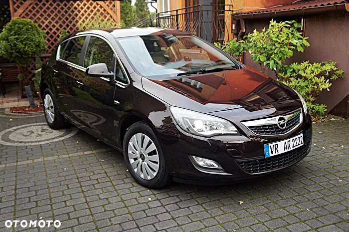 Opel Astra 2.0 CDTI Exklusiv - 14