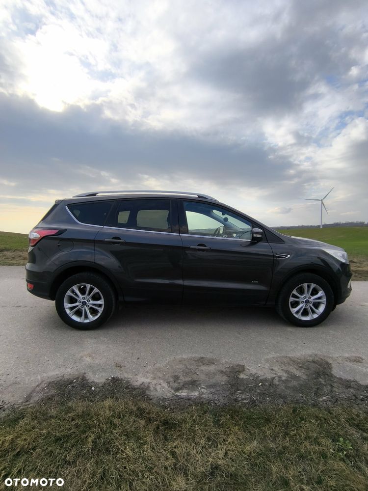 Ford Kuga - 10
