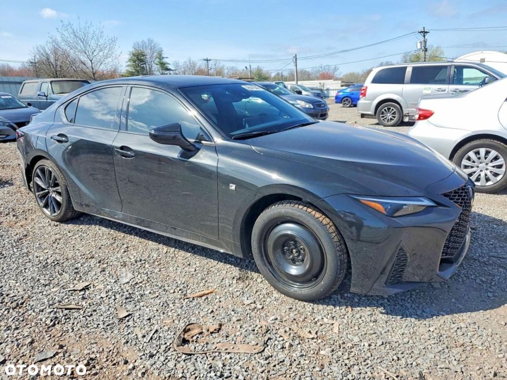 Lexus IS - 3