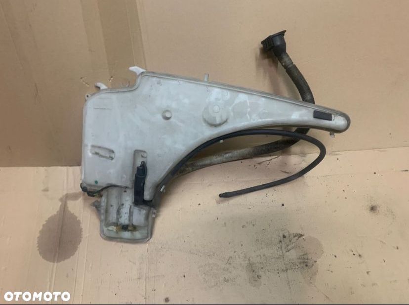 7124231 zbiorniczek pompka spryskiwaczy bmw 3 e90 e91 e81 e87 - 1