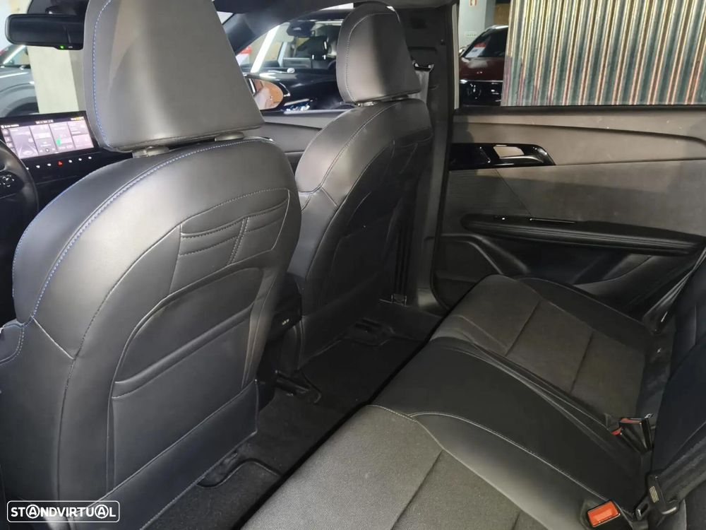MG MG4 64 kWh Luxury - 21