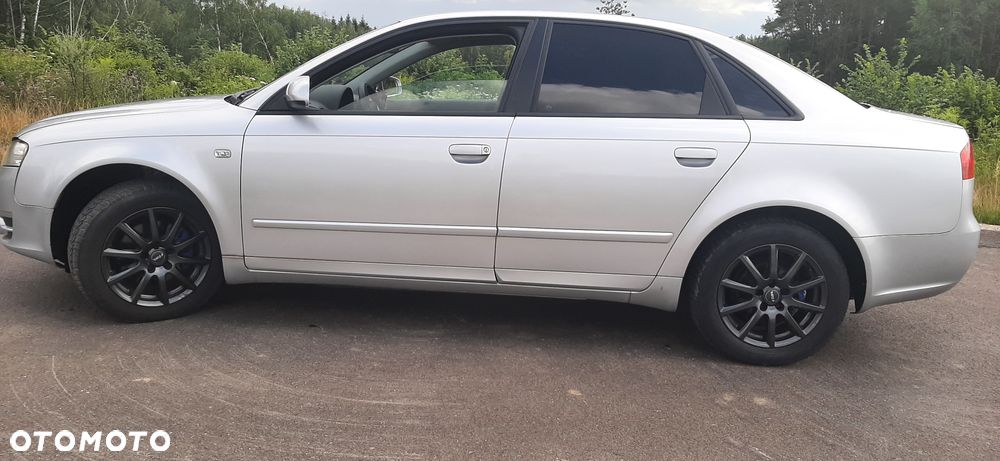 Audi A4 Limousine - 6