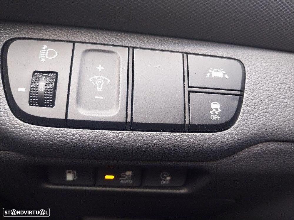 Hyundai Ioniq 1.6 GDI PHEV - 12