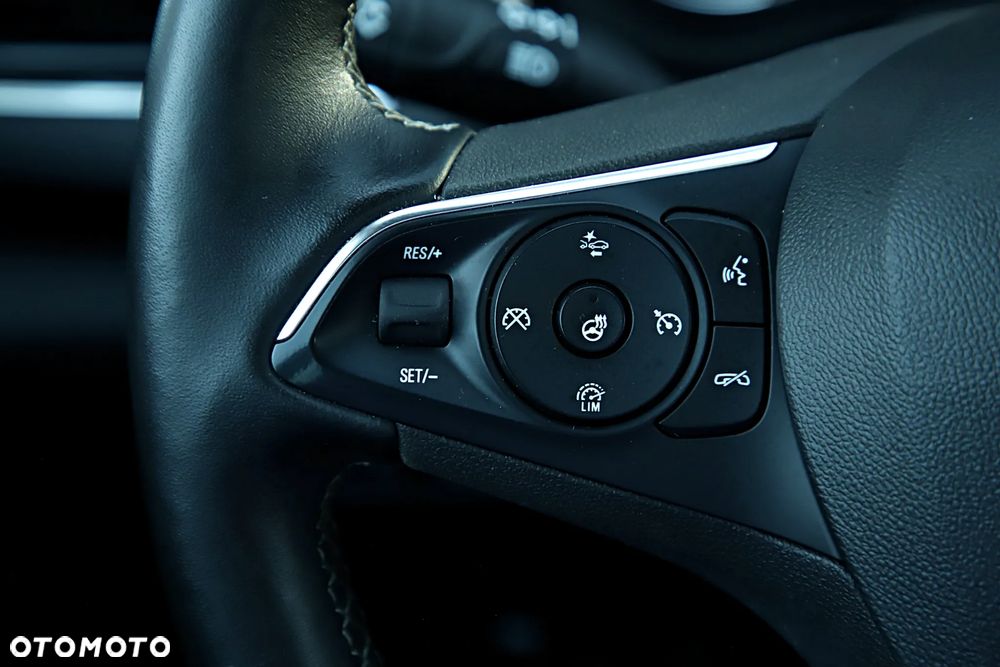 Opel Insignia 1.5 T GPF Elite S&S - 34