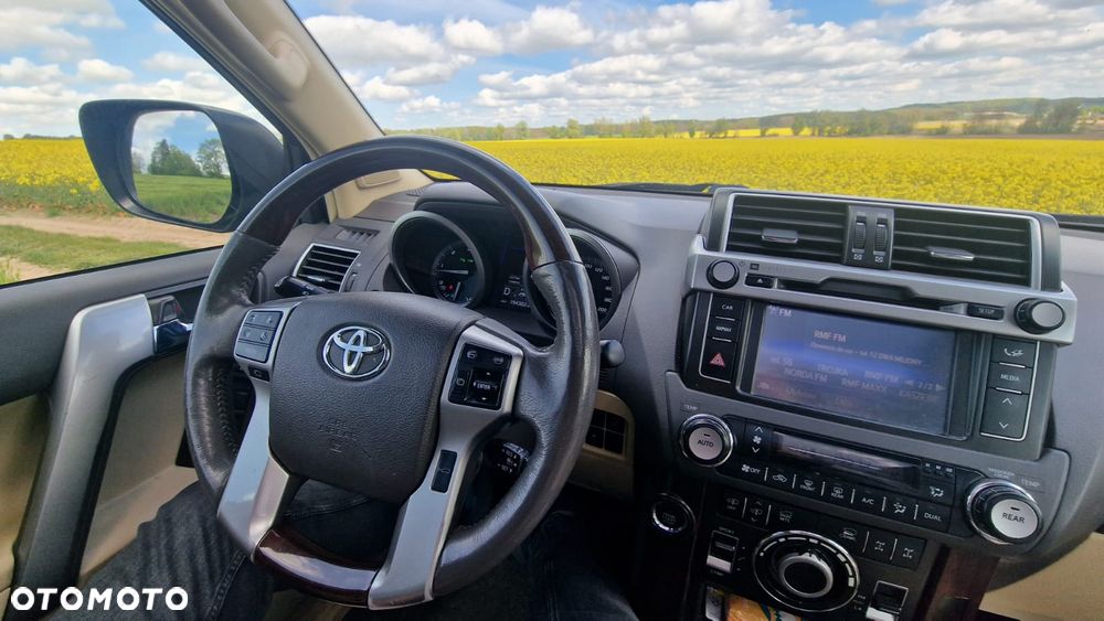 Toyota Land Cruiser LC 3.0 D-4D Prestige 7os - 6