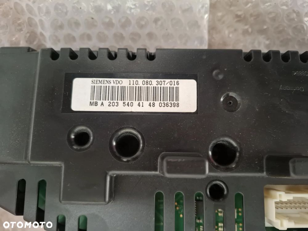 LICZNIK MERCEDES W203 - 5