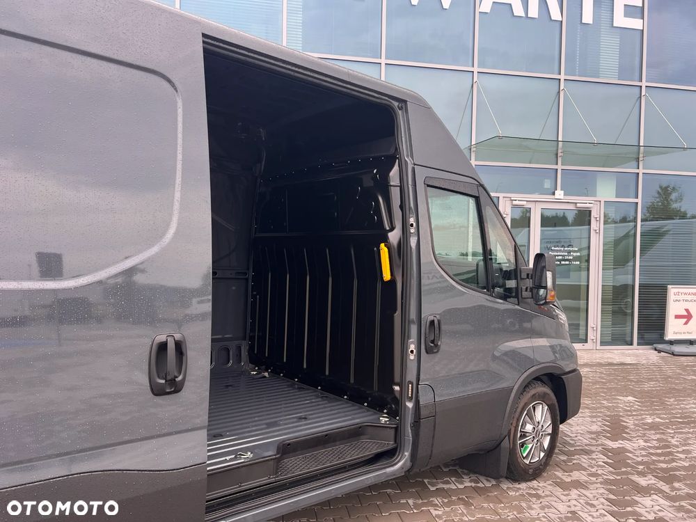 Iveco MEGA OKAZJA,DOSTĘPNY OD RĘKI,kubatura 16m3 - 12