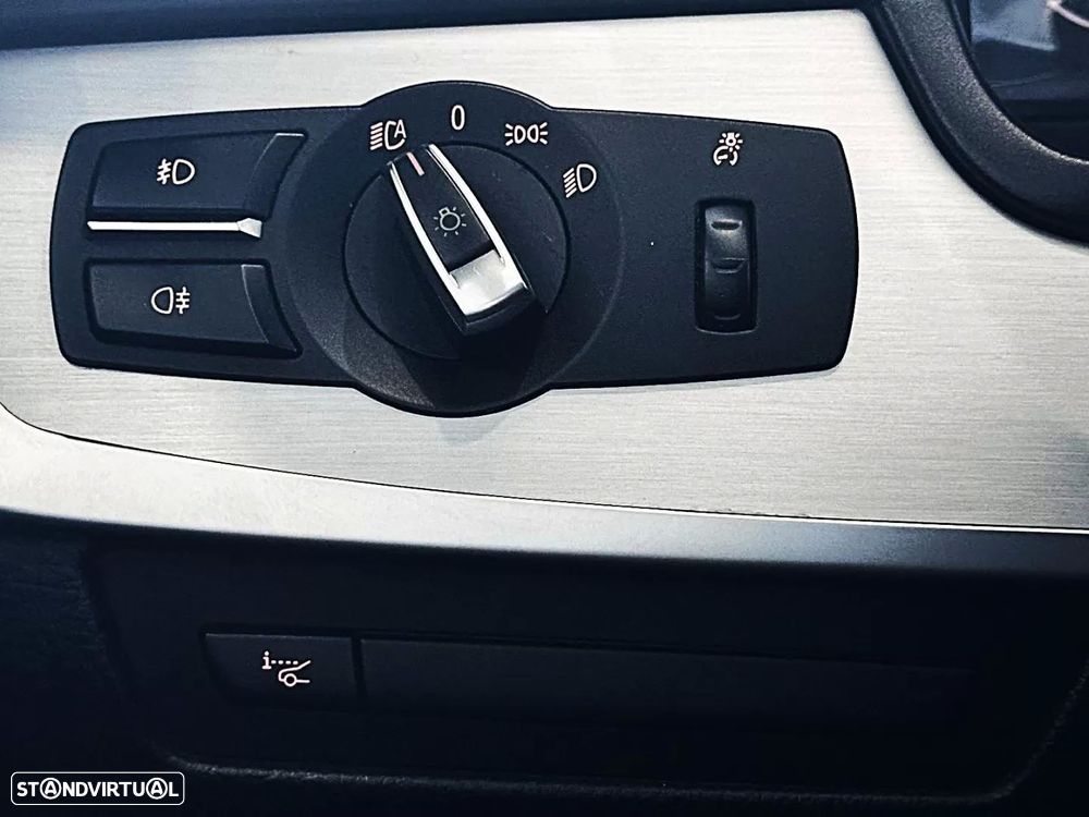 BMW 520 d Pack M Auto - 31