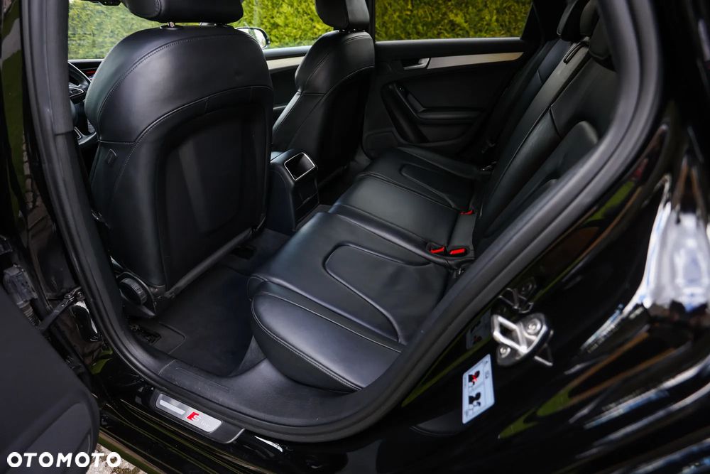 Audi A4 Avant 2.0 TDI DPF clean diesel quattro S tronic S line Sportpaket - 21