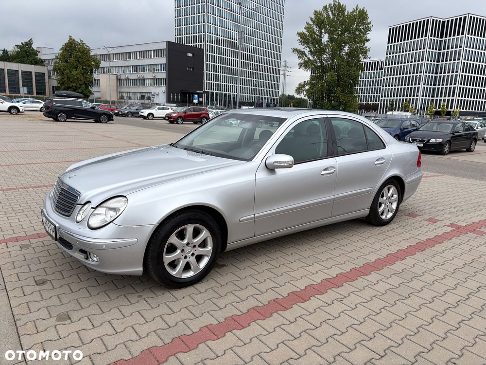 Mercedes-Benz Klasa E 200 CDI Classic - 23