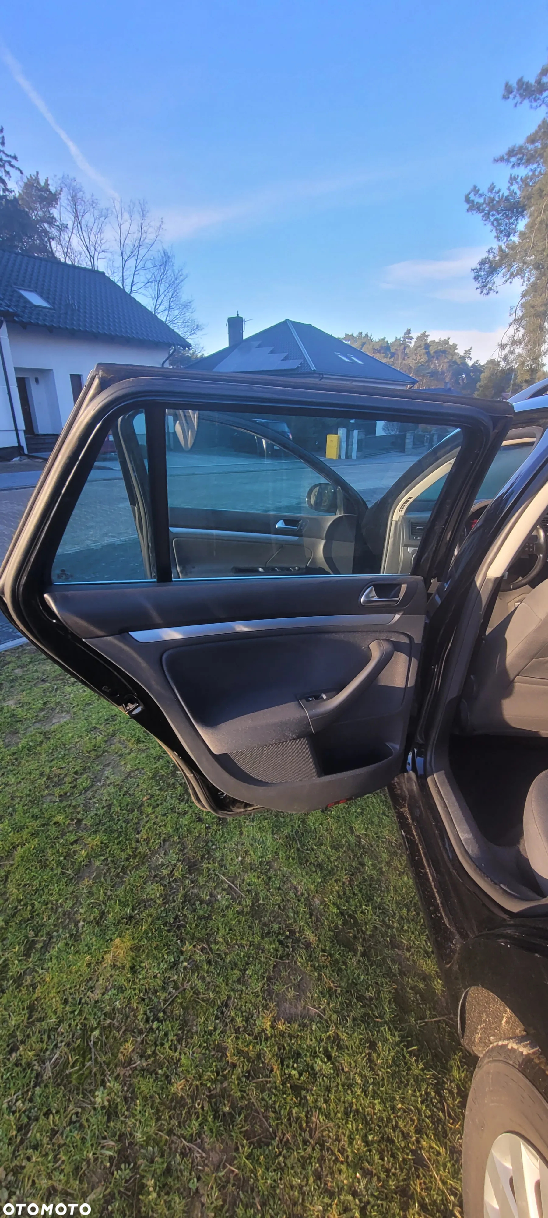 Volkswagen Golf 2.0 TDI Comfortline - 26