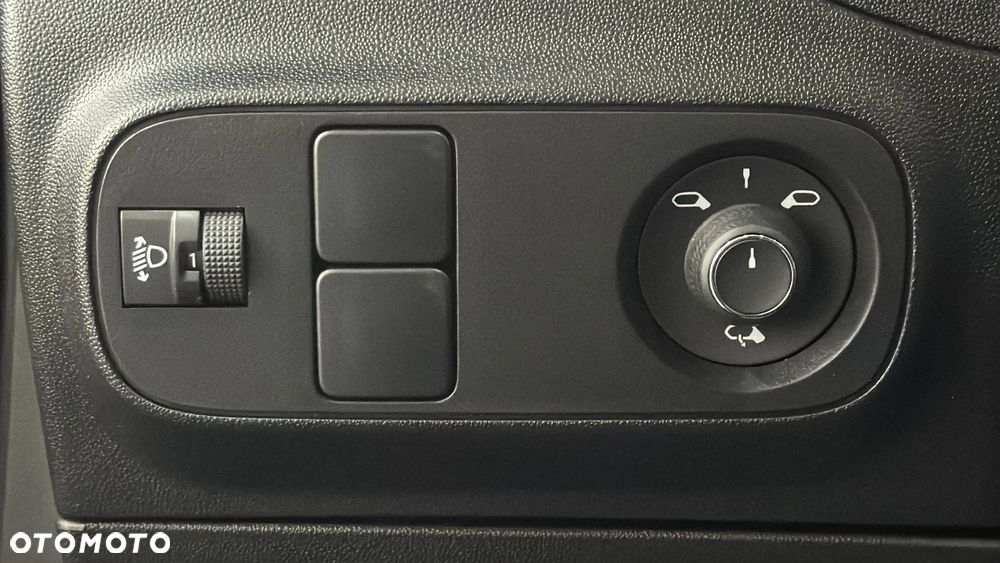 Citroën C3 1.2 PureTech Shine - 26