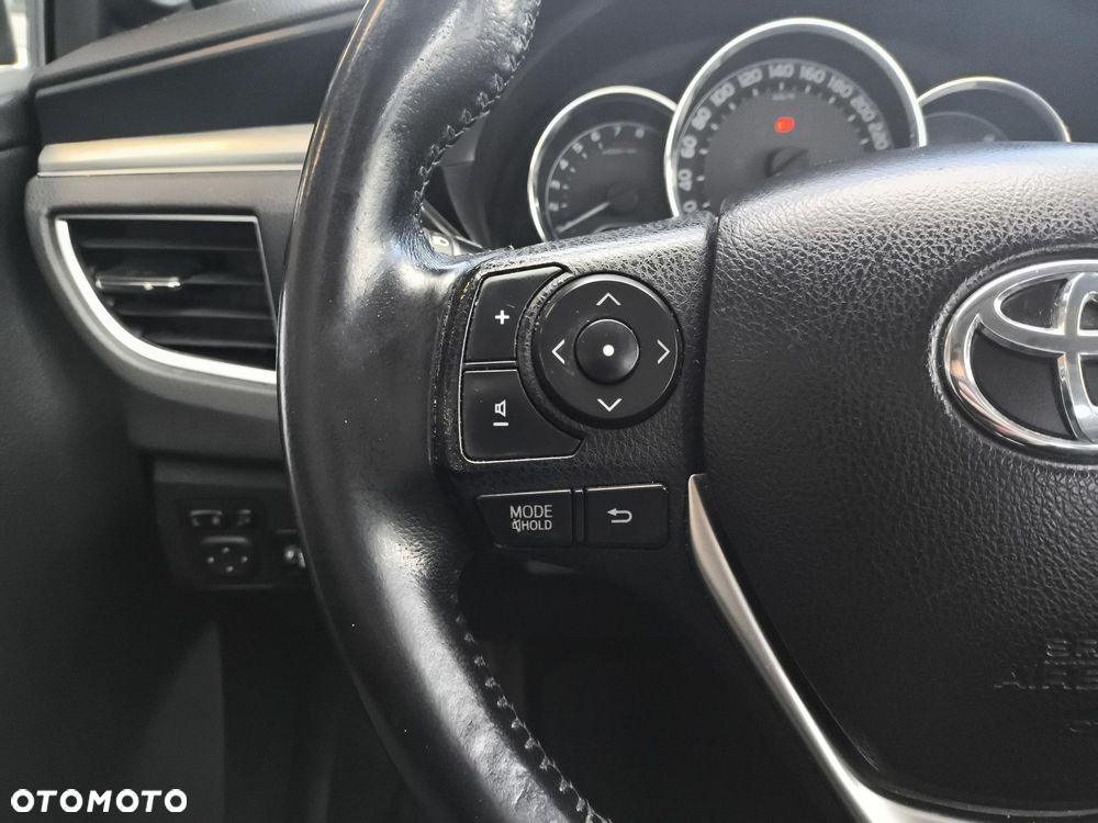 Toyota Corolla 1.6 Premium MS - 17