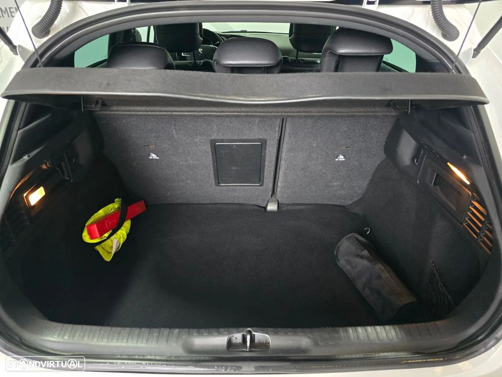 Citroën DS4 1.6 BlueHDi So Chic EAT6 - 22