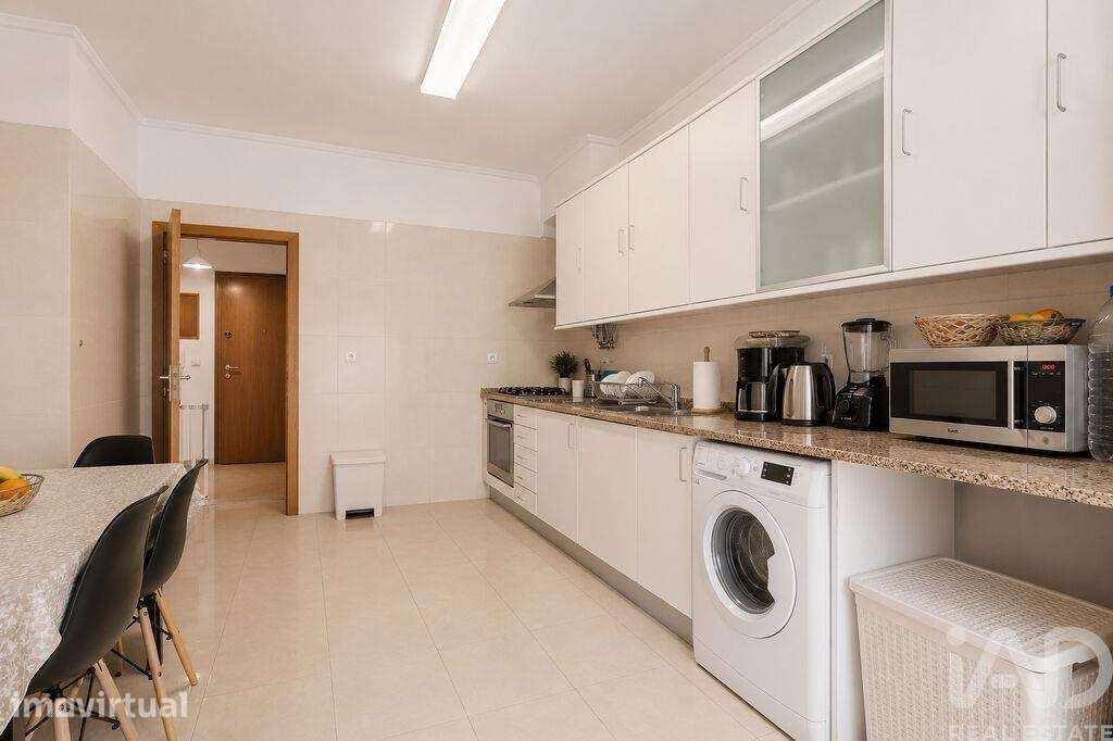 Apartamento T3 em Póvoa de Santo Adrião e Olival Basto de 130 m2 - Grande imagem: 3/23