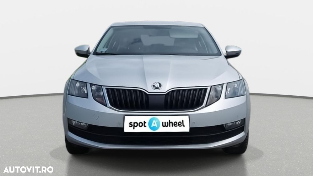 Skoda Octavia - 2