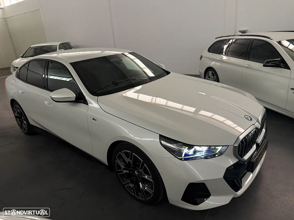 BMW 530 e Pack Desportivo M Pro - 16