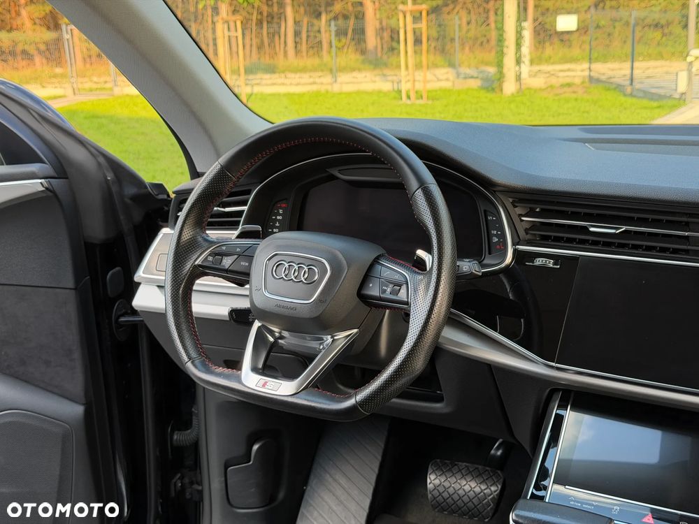 Audi Q8 - 5