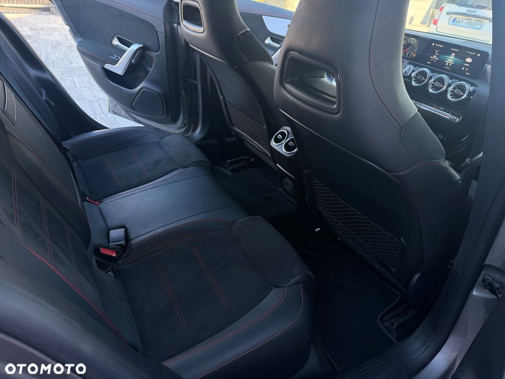 Mercedes-Benz CLA - 6