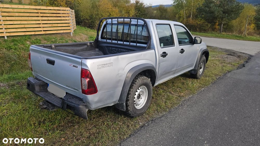 Isuzu D-Max 2.5d DC Basic - 3