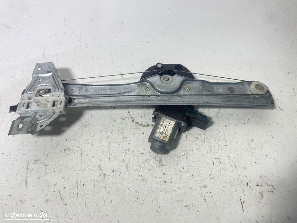 Motor elevador Dto Trás RENAULT GRAND SCENIC IV RREF. 123401ARD - 2