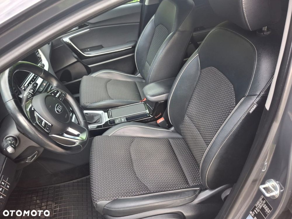 Kia XCeed 1.4 T-GDI OPF JBL SOUND EDITION - 17