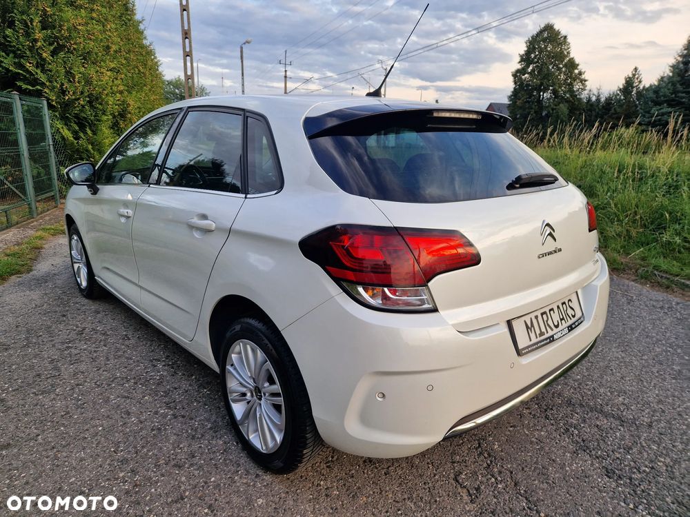 Citroën C4 PureTech 110 Selection - 3