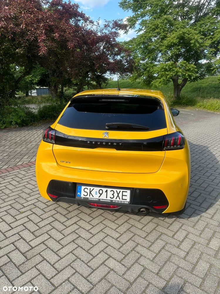 Peugeot 208 - 3