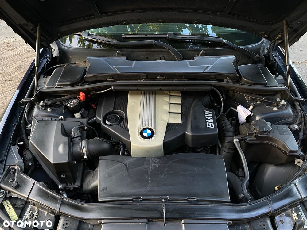 BMW Seria 3 320d - 35