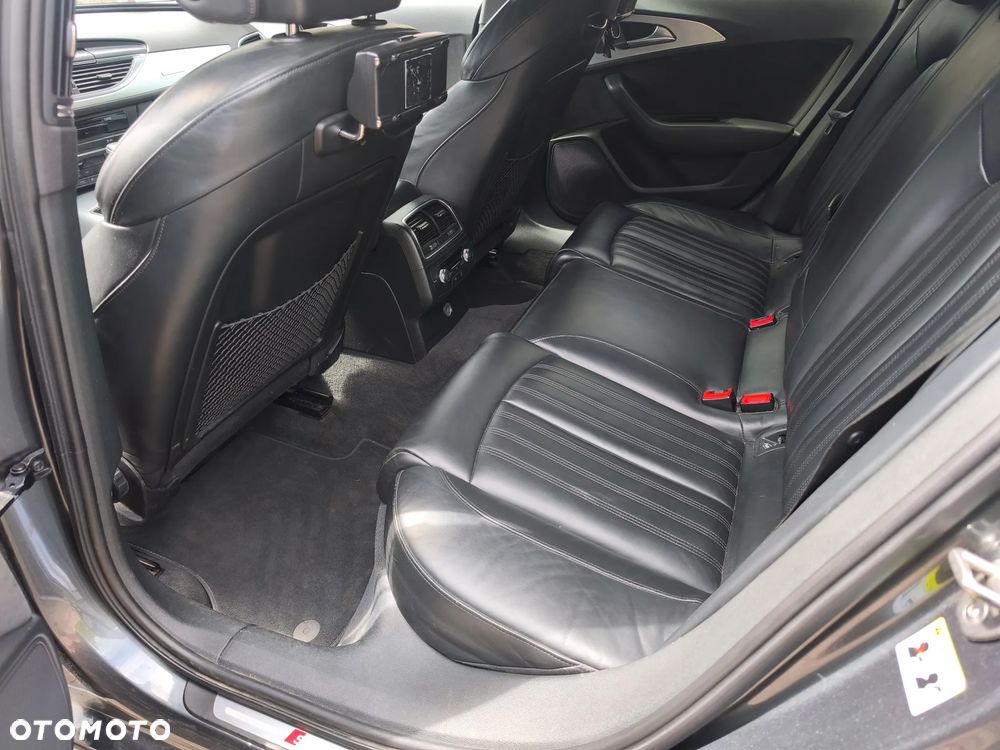 Audi A6 Avant 2.0 TDI quattro S tronic - 10