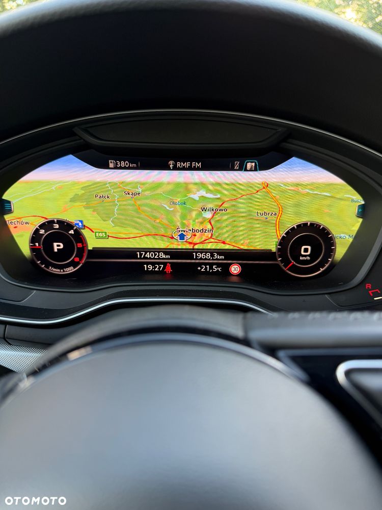 Audi A4 Avant 30 TDI S tronic design - 17