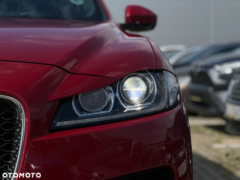 Jaguar F-Pace - 12