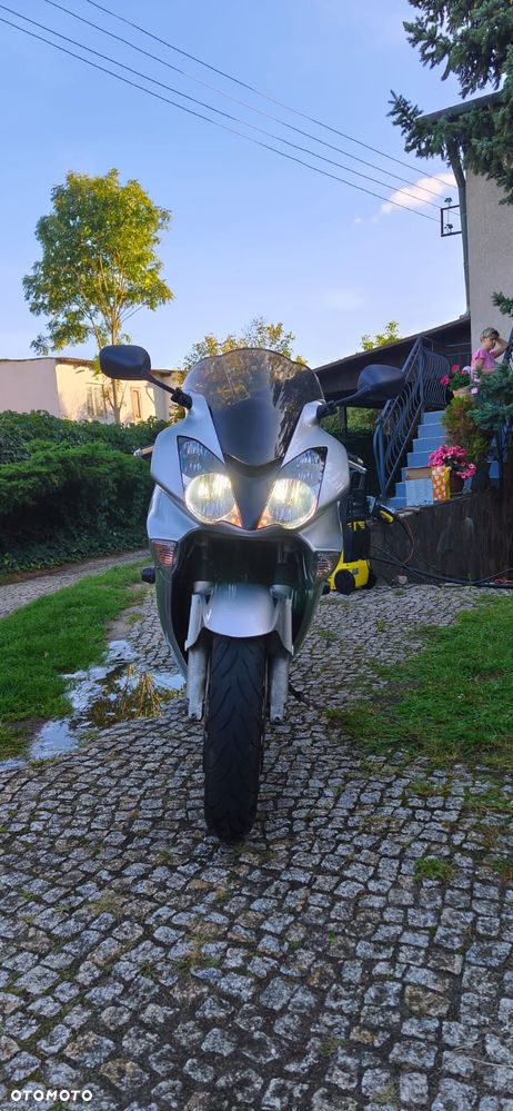Honda VFR - 3