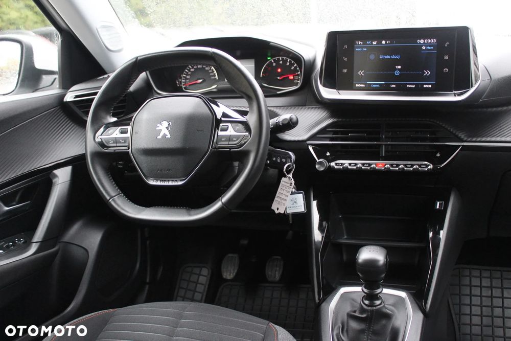 Peugeot 2008 1.2 PureTech Allure S&S - 14