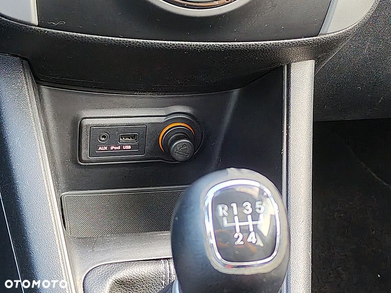 Kia Venga 1.4 CVVT Titanium Collection - 21
