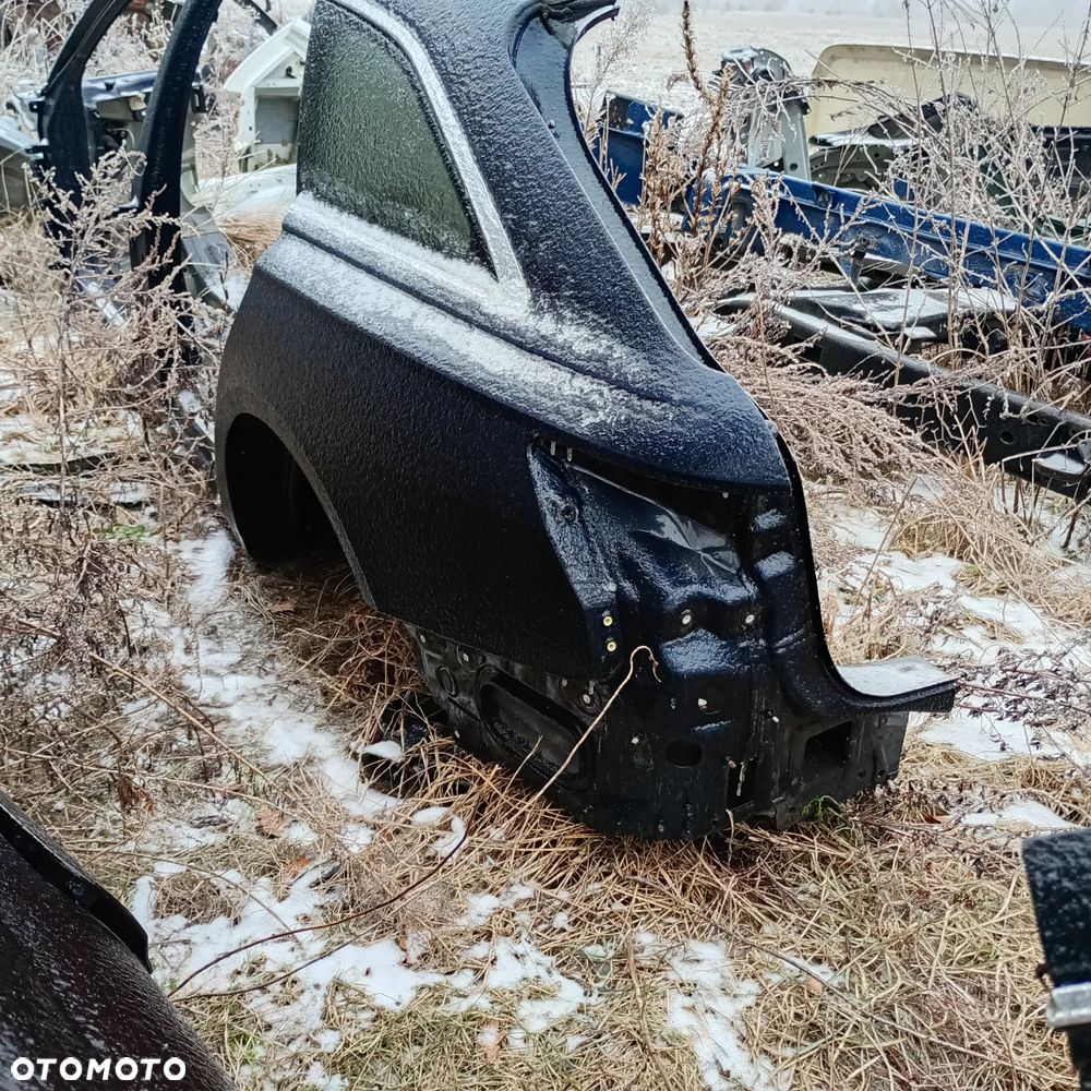 Bok lewy ćwiartka próg A6 C8 kombi - 6