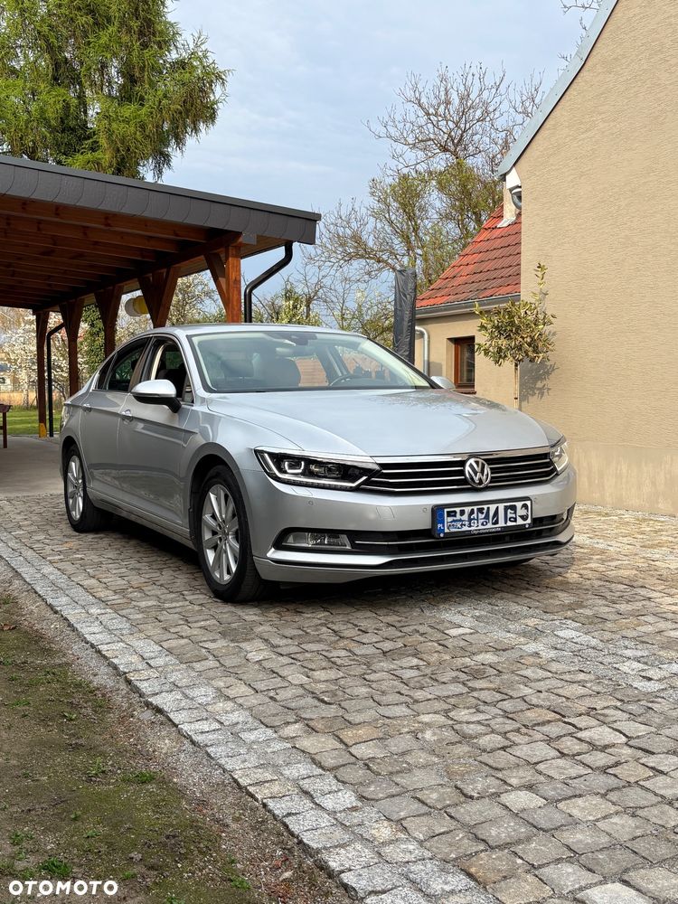 Volkswagen Passat 2.0 TDI SCR Comfortline - 3